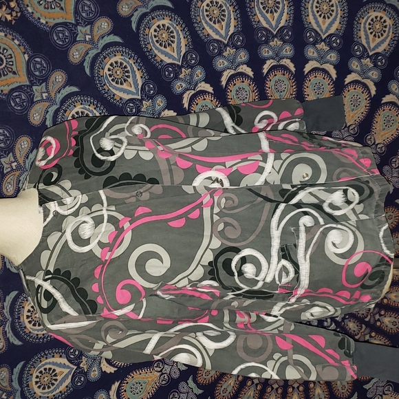 U A scrubs , size small,  long sleeved jacket - Picture 2 of 5